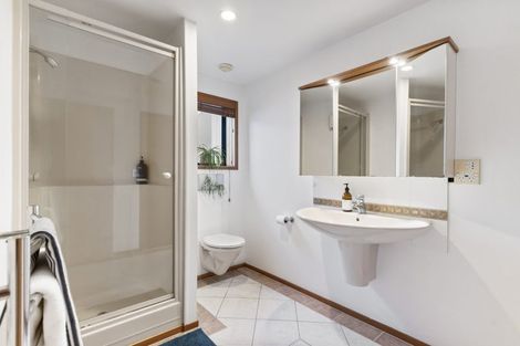 Photo of property in 1/52 Masterton Road, Rothesay Bay, Auckland, 0630