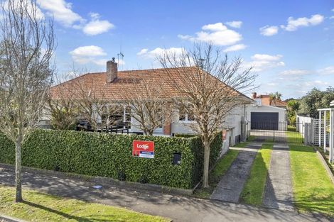 Photo of property in 39 Jellicoe Drive, Hamilton East, Hamilton, 3216