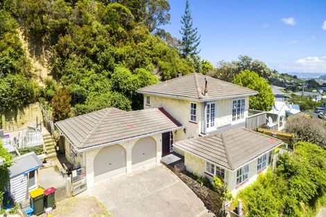 Photo of property in 3 Lord Street, Stokes Valley, Lower Hutt, 5019