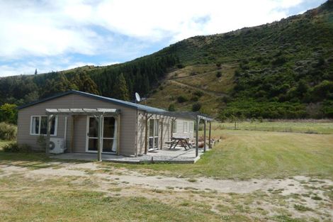 Photo of property in 25 Smith Street, Roxburgh, 9500