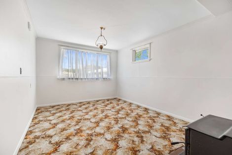 Photo of property in 10 Oturi Road, Waverley, 4510