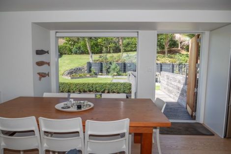 Photo of property in 16 Bay View Road, Moncks Bay, Christchurch, 8081