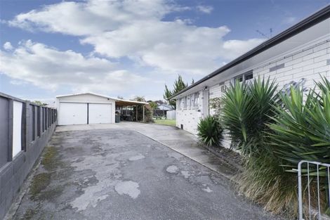 Photo of property in 18 Oakfield Crescent, Pukete, Hamilton, 3200