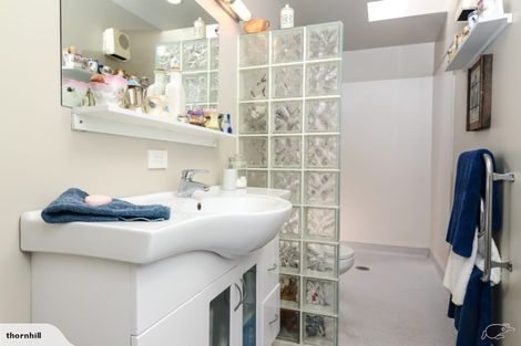 Photo of property in 28 Crispe Road, Clarks Beach, 2122