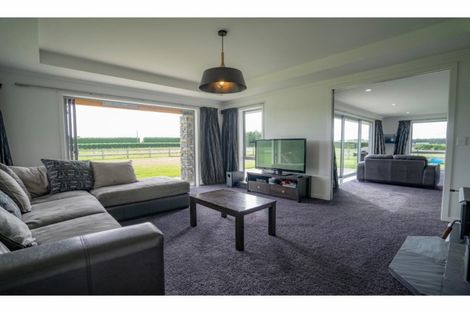 Photo of property in 15 Wilcox Road, Seaward Bush, Invercargill, 9871