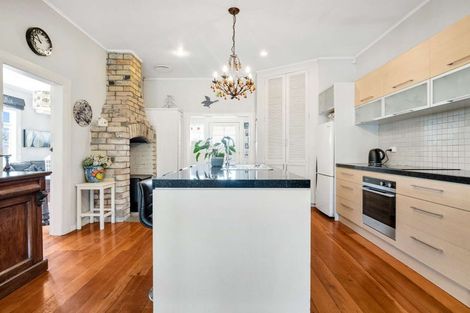 Photo of property in 97 Queen Street, Waiuku, 2123