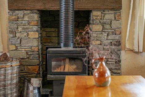 Photo of property in 66 Te Awa Road, Albert Town, Wanaka, 9382