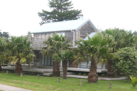 Photo of property in 112 Corokia Place, Matarangi, Whitianga, 3592