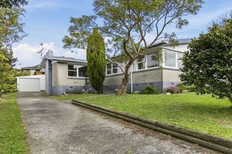 Photo of property in 9 Cedar Street, Maungaraki, Lower Hutt, 5010