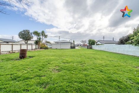 Photo of property in 15 Park Street, Winton, 9720