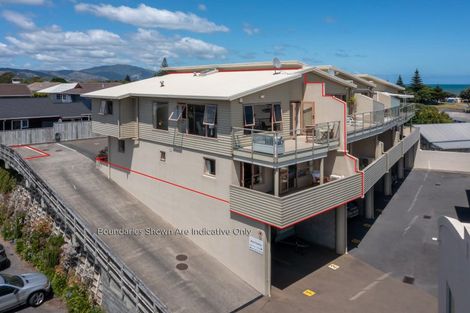 Photo of property in 13/1 Marine Parade, Paraparaumu Beach, Paraparaumu, 5032