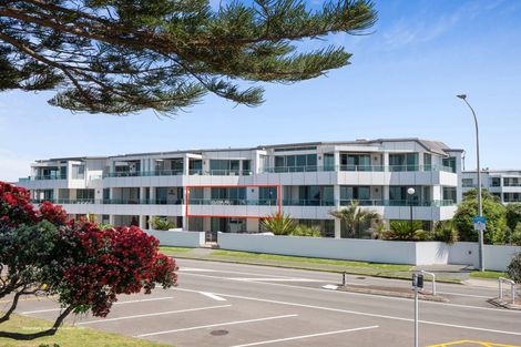 Photo of property in 204/136 Marine Parade, Mount Maunganui, 3116
