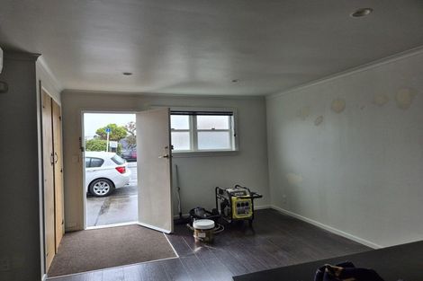 Photo of property in 3 Cruickshank Street, Kilbirnie, Wellington, 6022