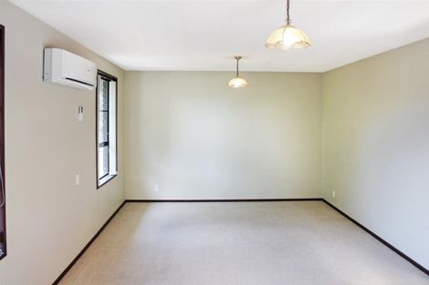 Photo of property in 48 Bellingham Place, Avonhead, Christchurch, 8042