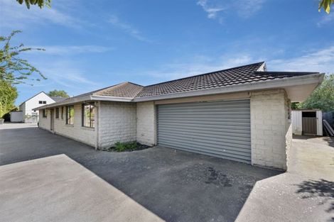 Photo of property in 274 Memorial Avenue, Burnside, Christchurch, 8053