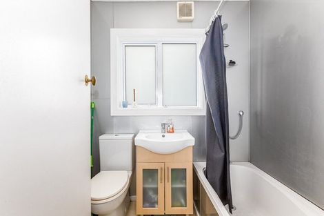 Photo of property in 13b Kim Street, Khandallah, Wellington, 6035