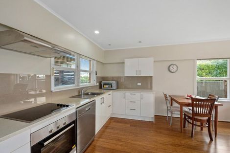 Photo of property in 1/163 Shakespeare Road, Milford, Auckland, 0620