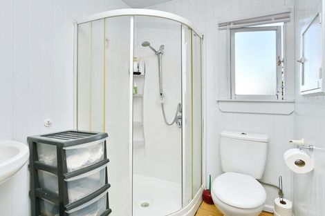 Photo of property in 47 Batten Grove, The Pines Beach, 7630