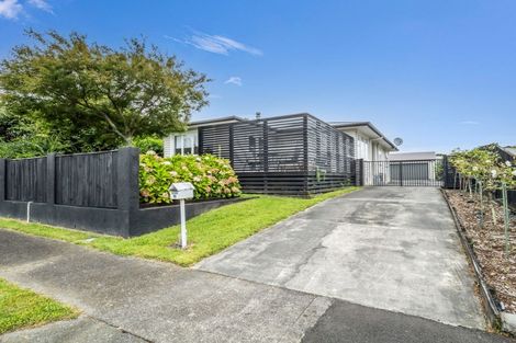Photo of property in 10 Antrim Place, Hokowhitu, Palmerston North, 4410