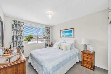 Photo of property in 34 Royleen Street, Casebrook, Christchurch, 8051