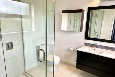 Photo of property in 72 Anzac Road, Pukekohe, 2120