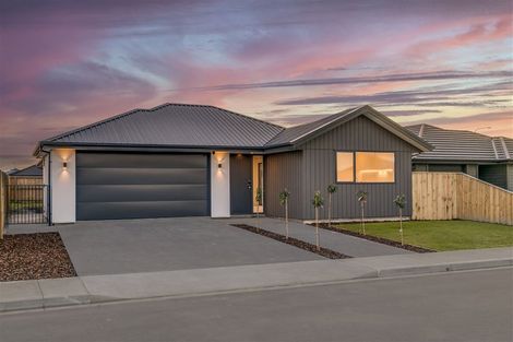 Photo of property in 6 Grimwood Street, Woodend, 7610