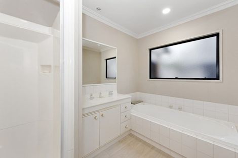 Photo of property in 4 The Avenue, Harrowfield, Hamilton, 3210