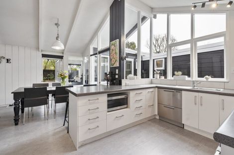 Photo of property in 28 Moerangi Street, West End, Palmerston North, 4410