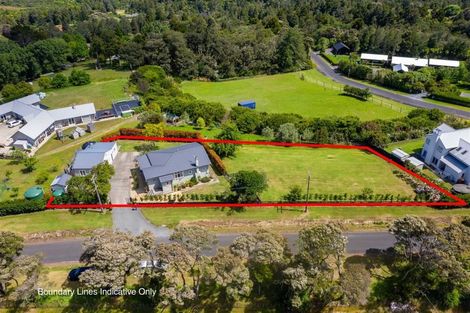 Photo of property in 17 Griggs Road, Whitford, Howick, 2571