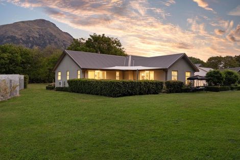Photo of property in 8 Crawford Place, Lake Hayes, Queenstown, 9304