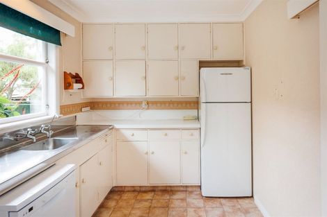 Photo of property in 12 Belgrave Place, Awapuni, Palmerston North, 4412