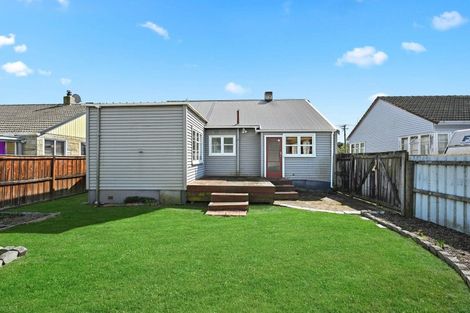 Photo of property in 48 Claude Street, Fairfield, Hamilton, 3214