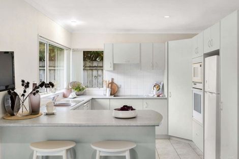 Photo of property in 1/11 Keswick Close, Northpark, Auckland, 2013