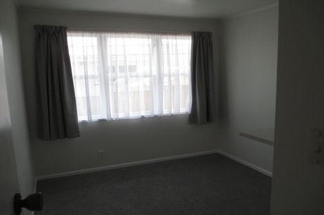 Photo of property in 36 Maui Pomare Street, Blockhouse Bay, Auckland, 0600