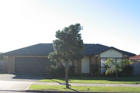 Photo of property in 25 Blackwood Drive, Wattle Downs, Auckland, 2103