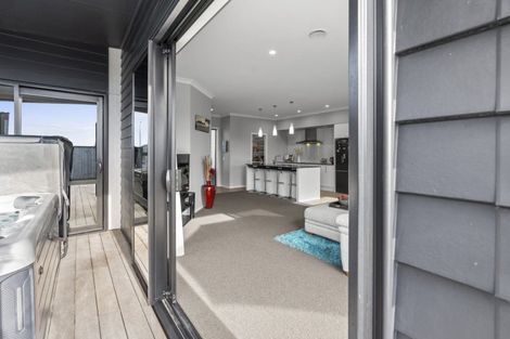 Photo of property in 130 Coast Boulevard, Papamoa Beach, Papamoa, 3118