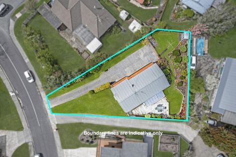 Photo of property in 69 Spence Road, Henderson, Auckland, 0612