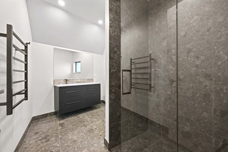 Photo of property in 3/24 Pickering Crescent, Chedworth, Hamilton, 3210