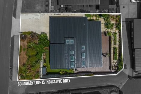 Photo of property in 76 Kotare Street, Waikanae, 5036