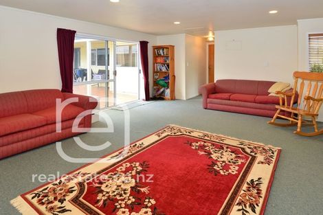Photo of property in 157 West Harbour Drive, West Harbour, Auckland, 0618