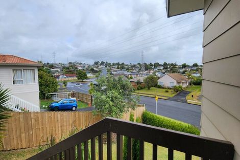 Photo of property in 2 Broadfield Street, Massey, Auckland, 0614