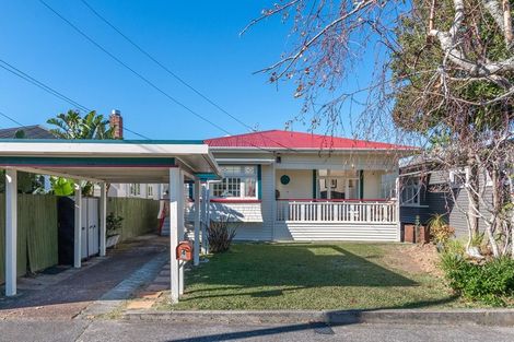 Photo of property in 4 Westmere Crescent, Westmere, Auckland, 1022