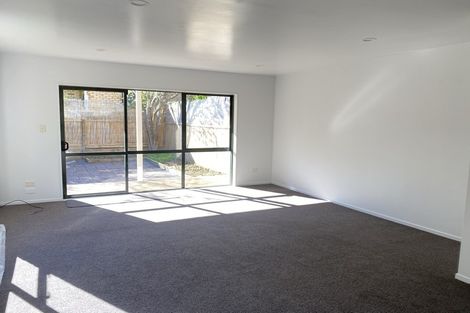 Photo of property in 30 Munroe Road, Ranui, Auckland, 0612