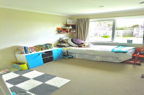 Photo of property in 15 Harold Place, Stoke, Nelson, 7011