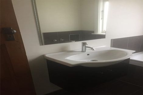 Photo of property in 250 Geraldine Street, Edgeware, Christchurch, 8013