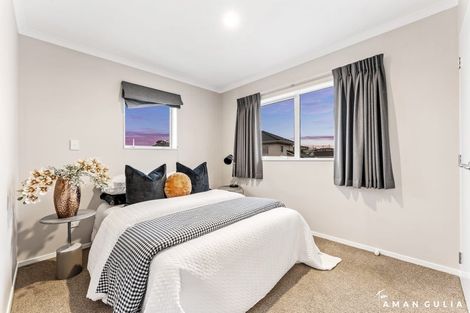 Photo of property in 19 Waitoro Lane, Henderson, Auckland, 0612