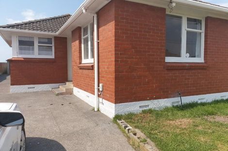 Photo of property in 60 Matipo Street, Castlecliff, Whanganui, 4501