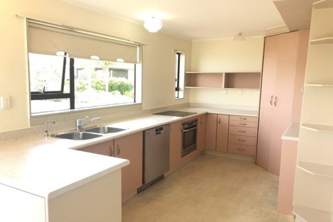 Photo of property in 15 Eclipse Place, Half Moon Bay, Auckland, 2012