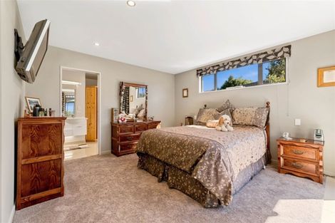 Photo of property in 115 Lakeview Terrace, Lake Hawea, Wanaka, 9382