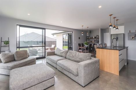 Photo of property in 13a Estate Grove, Inglewood, 4330